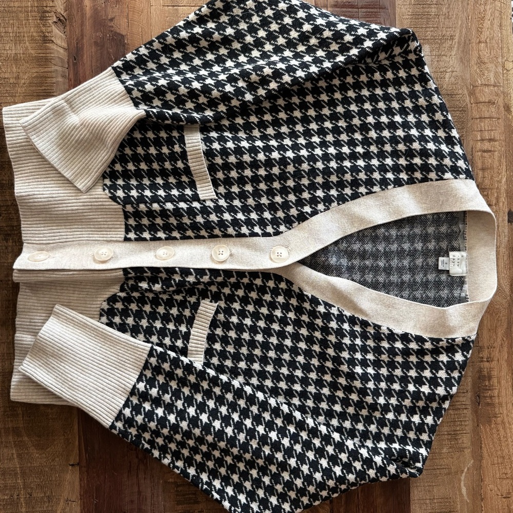 a new day Black and Cream Houndstooth Cardigan